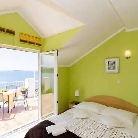 Apartman Sandito-one-bedroom With Balcony And Sea View Mlini