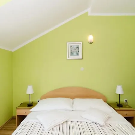 Apartman Sandito-one-bedroom With Balcony And Sea View *